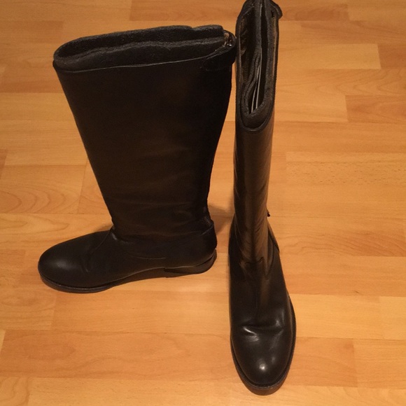 Frye Shoes - Frye black leather Melissa boots